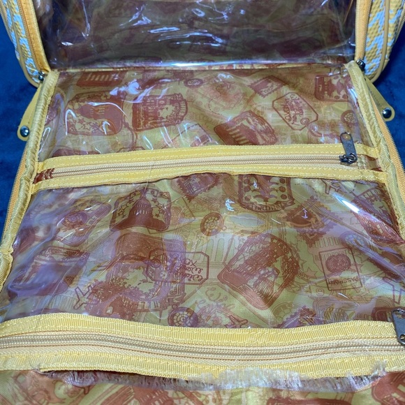 Samantha Browns Yellow Houndstooth Travel Bag - Picture 9 of 16